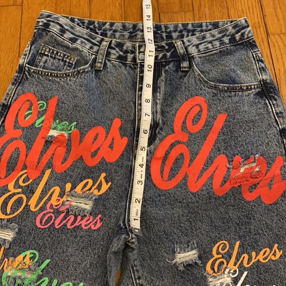 Shein Christmas High-Waisted Letter Graphic Ripped Straight Jeans - Picture 4 of 7